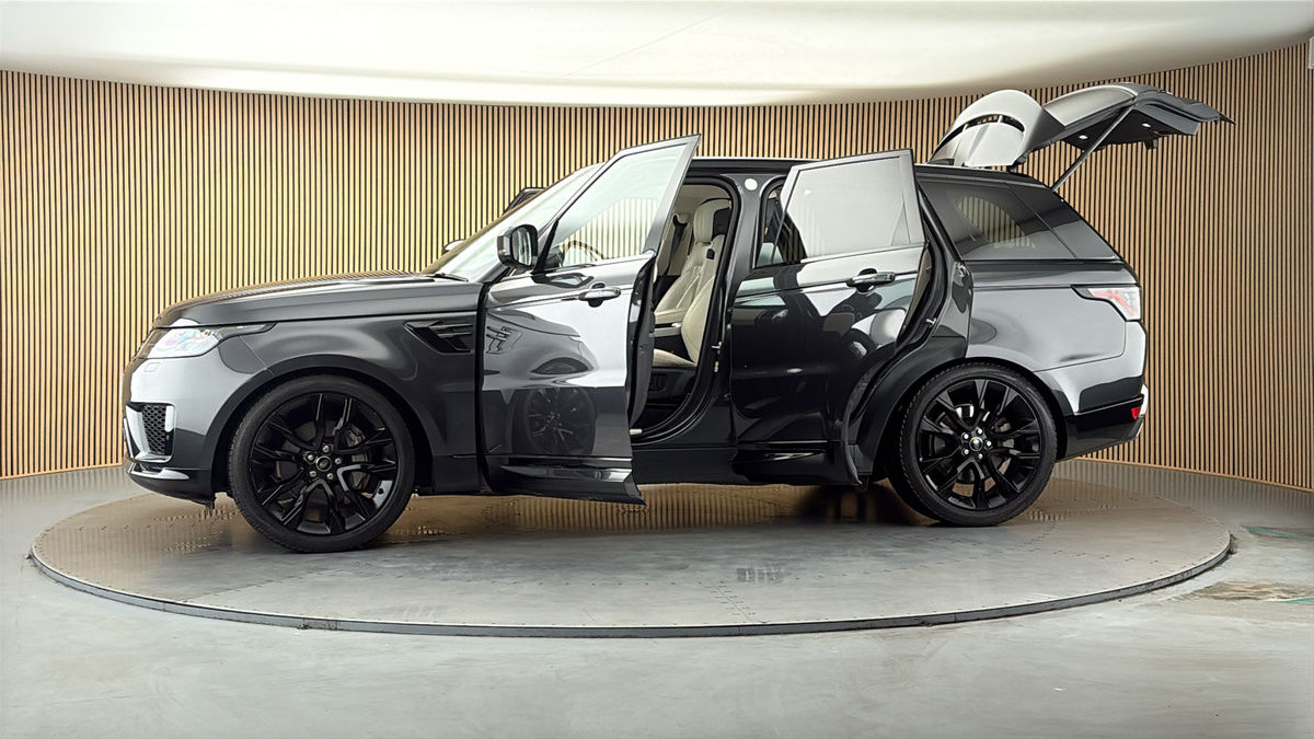 More views of Land Rover Range Rover Sport