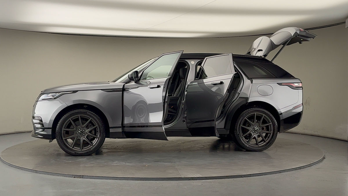 More views of Land Rover Range Rover Velar