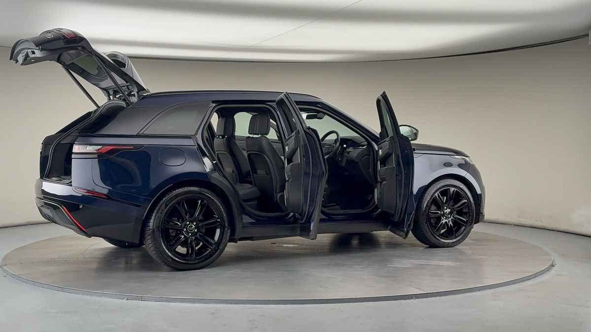 More views of Land Rover Range Rover Velar