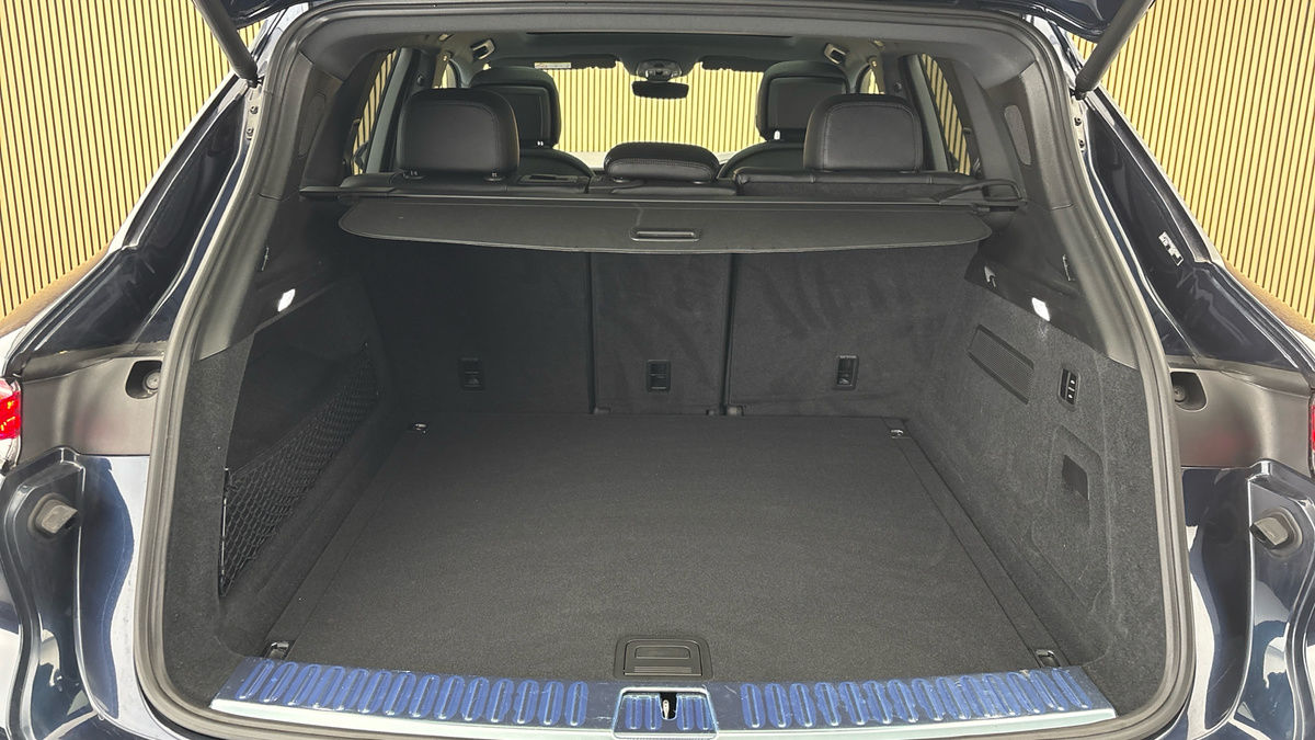 Porsche Cayenne Image 11