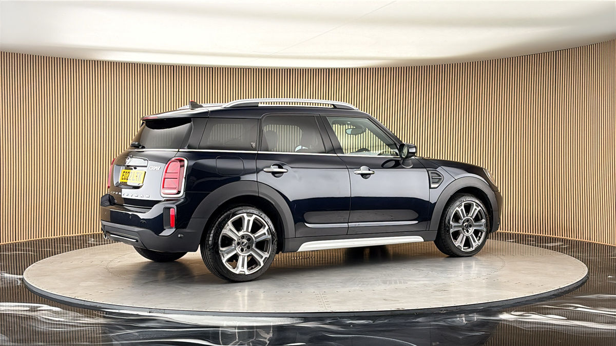 More views of MINI Countryman