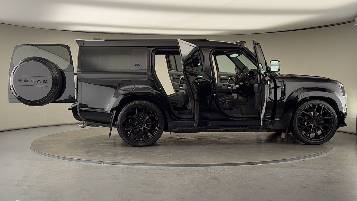 More views of Land Rover Defender 130