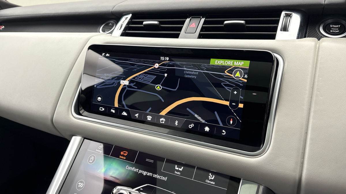 Land Rover Range Rover Sport Image 17