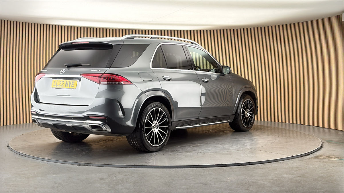 More views of Mercedes-Benz GLE
