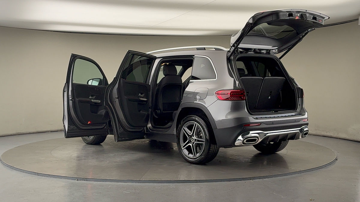 More views of Mercedes-Benz GLB