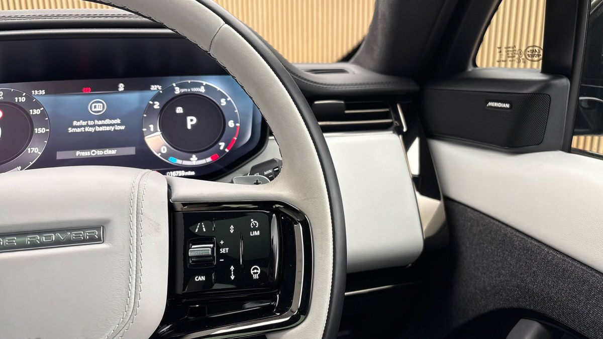 Land Rover Range Rover Sport Image 14