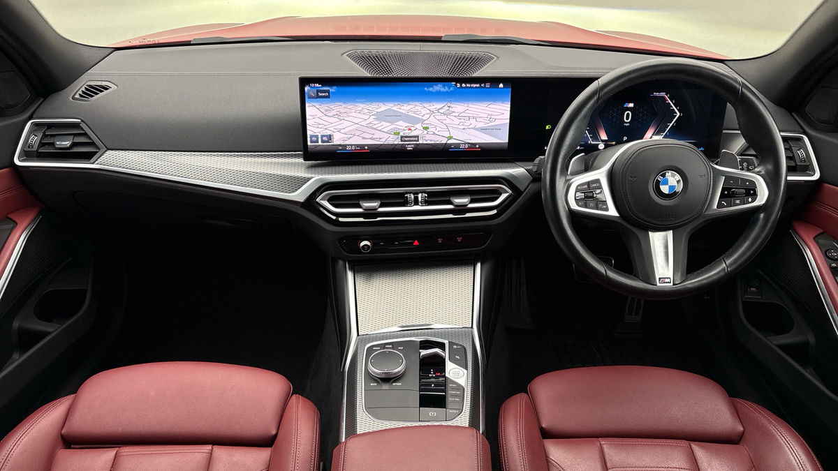 BMW 3 Series Image 12