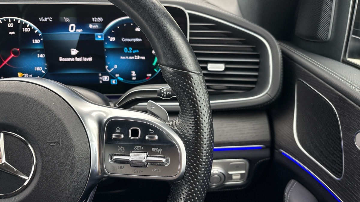 Mercedes-Benz GLE Image 14
