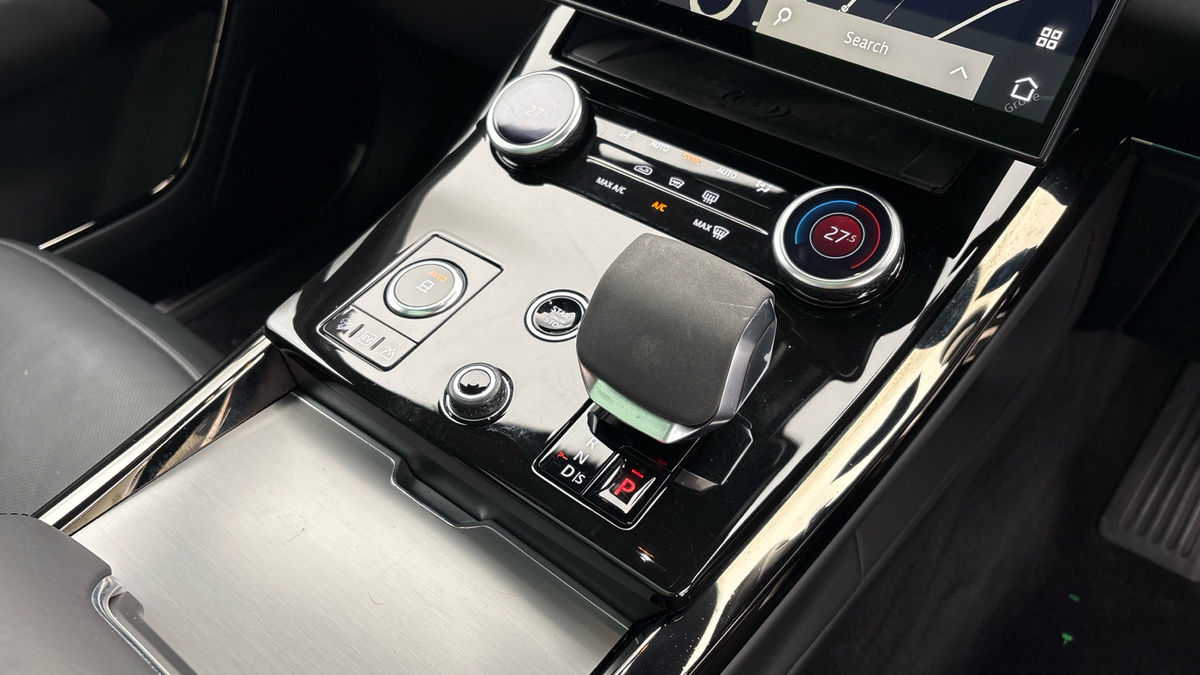 Land Rover Range Rover Sport Image 18