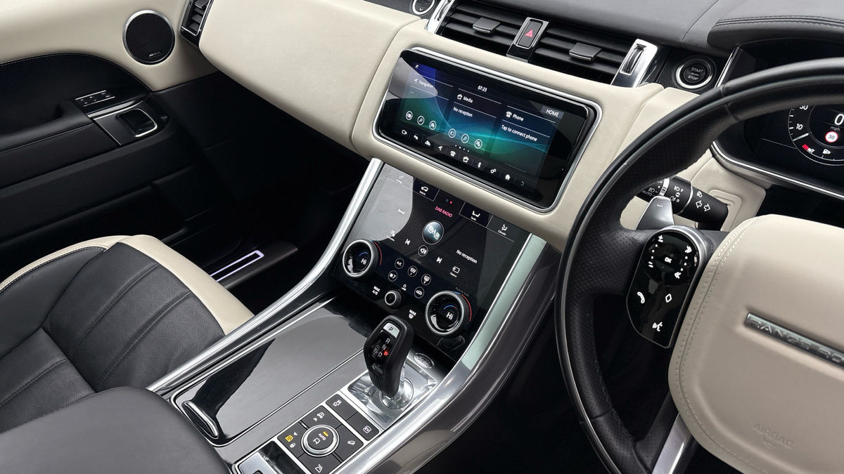 Land Rover Range Rover Sport Image 18