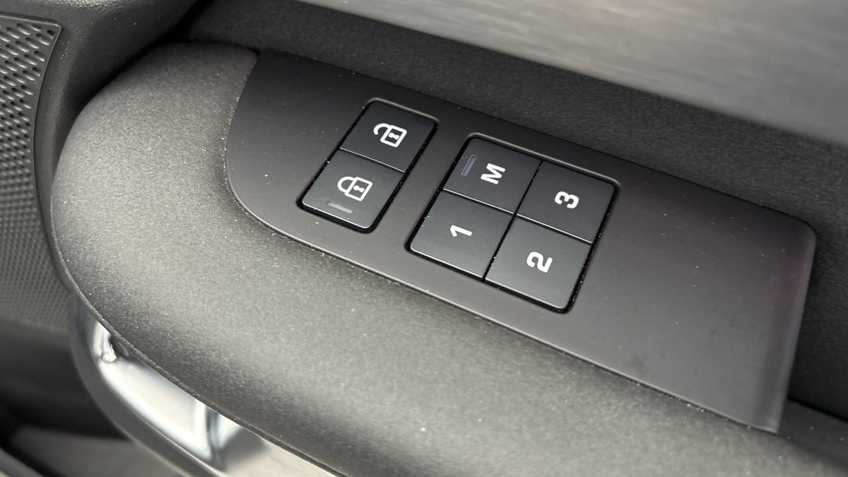 Land Rover Discovery Image 28