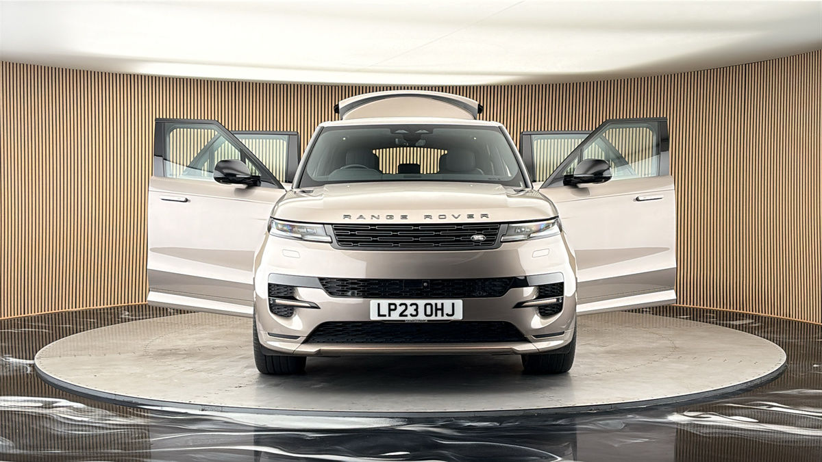 More views of Land Rover Range Rover Sport