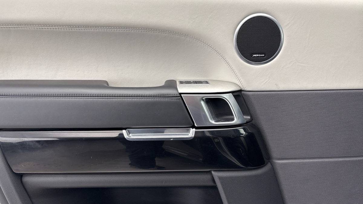 Land Rover Range Rover Sport Image 19