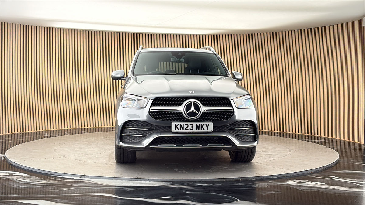 More views of Mercedes-Benz GLE