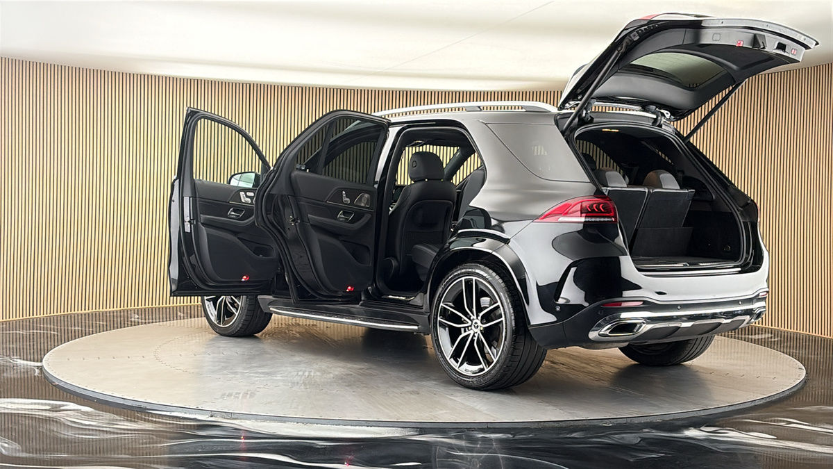 More views of Mercedes-Benz GLE