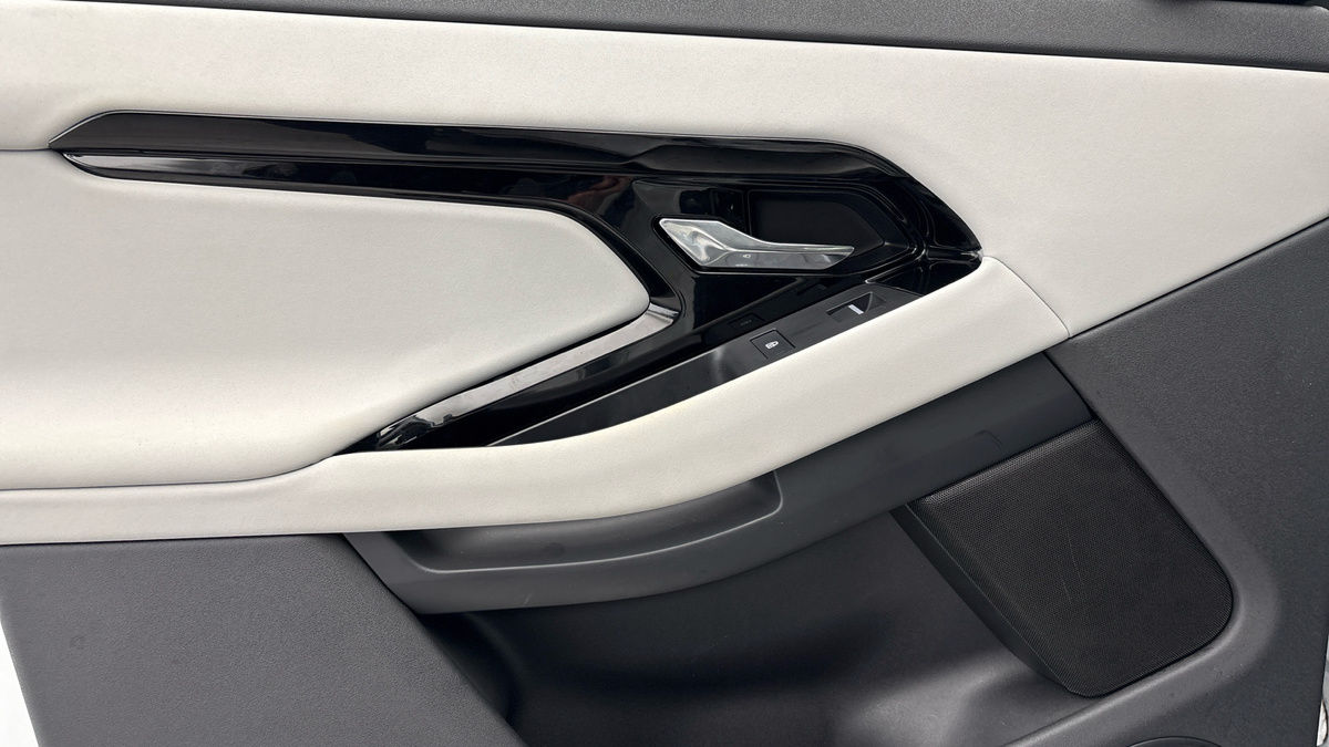 Land Rover Range Rover Evoque Image 19