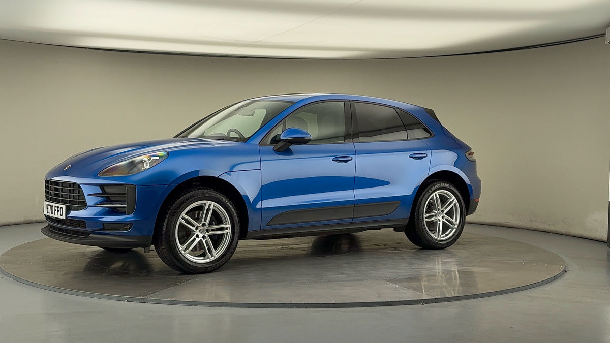 More views of Porsche Macan
