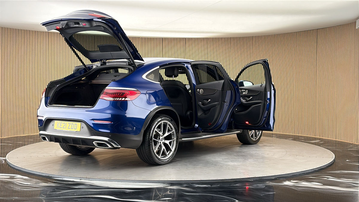 More views of Mercedes-Benz GLC