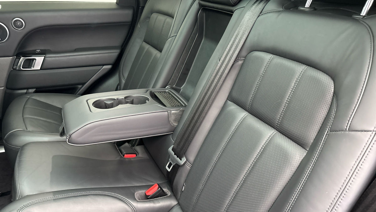 Land Rover Range Rover Sport Image 9