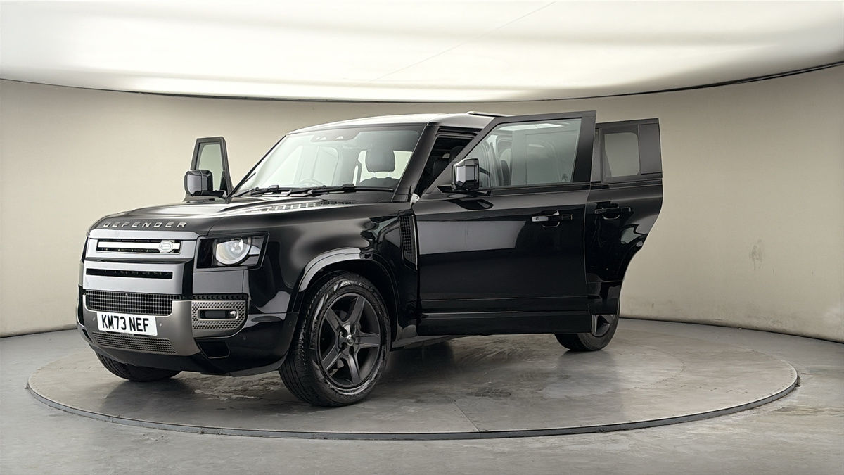 More views of Land Rover Defender 110
