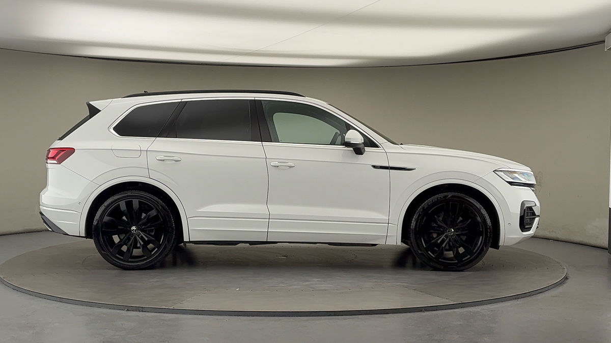 Volkswagen Touareg Image 16