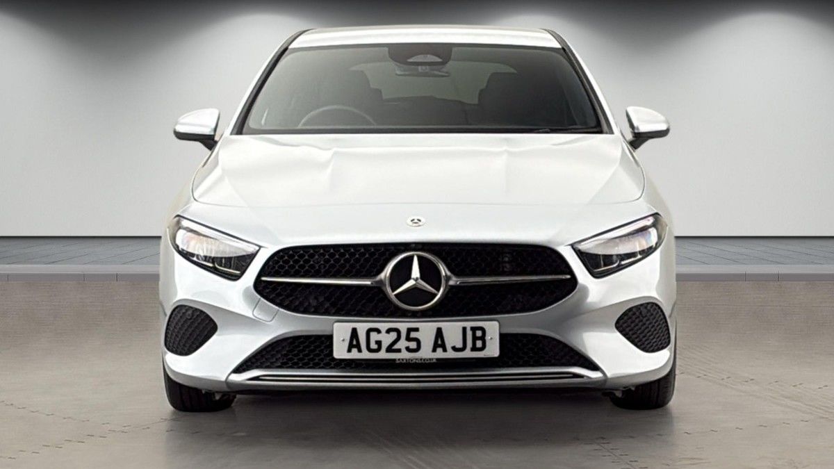 Mercedes-Benz A Class Image 3