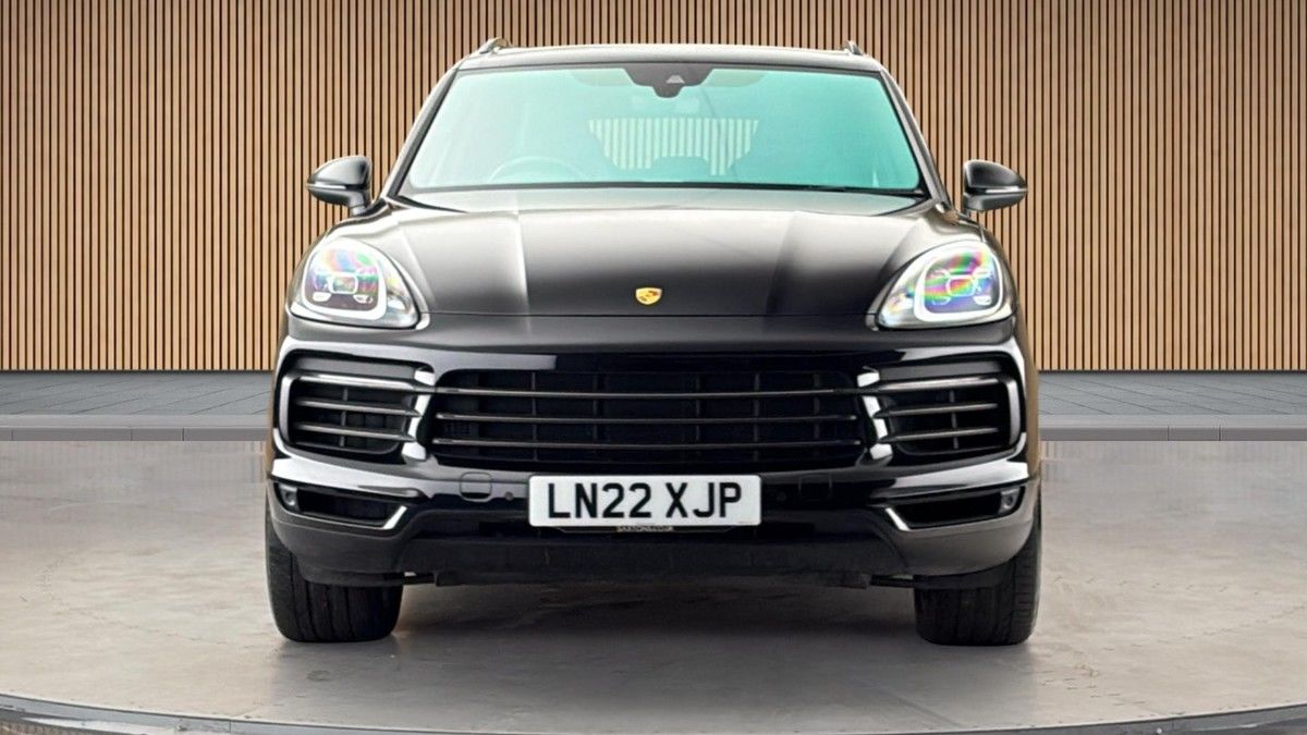 Porsche Cayenne Image 3