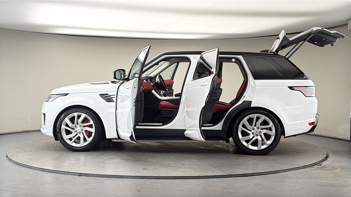 More views of Land Rover Range Rover Sport