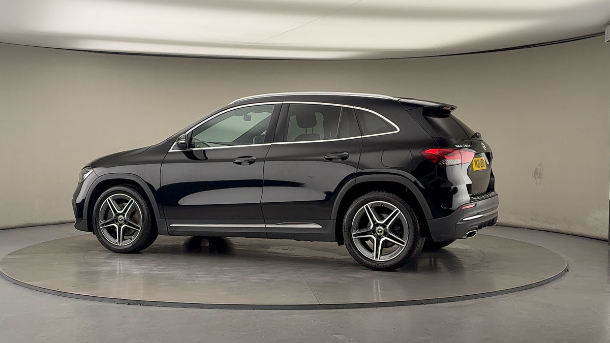 More views of Mercedes-Benz GLA