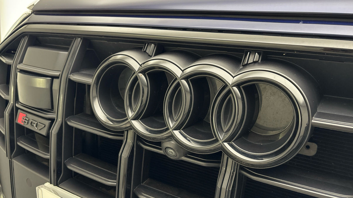 Audi SQ7 Image 24