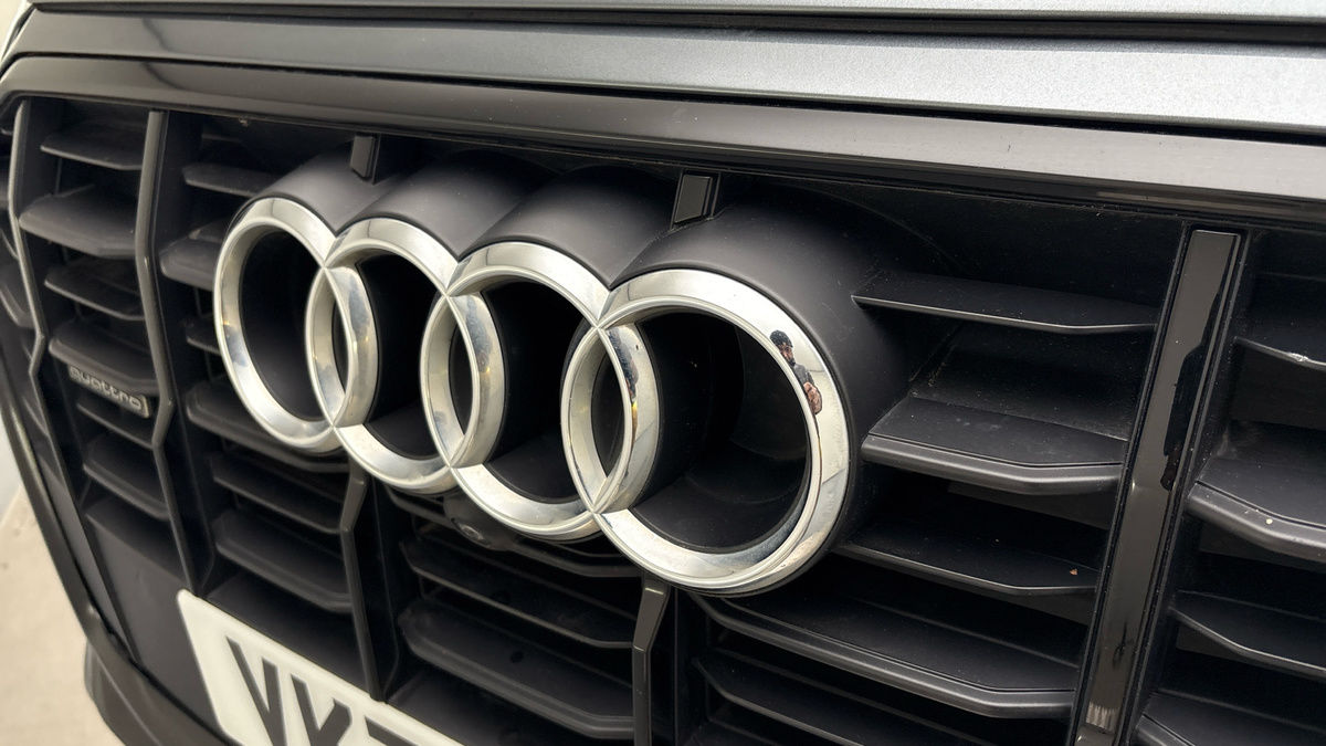 Audi Q7 Image 48