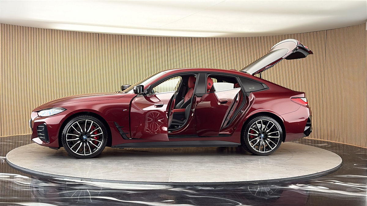 More views of BMW i4