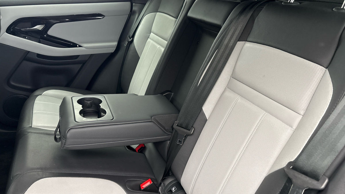 Land Rover Range Rover Evoque Image 9