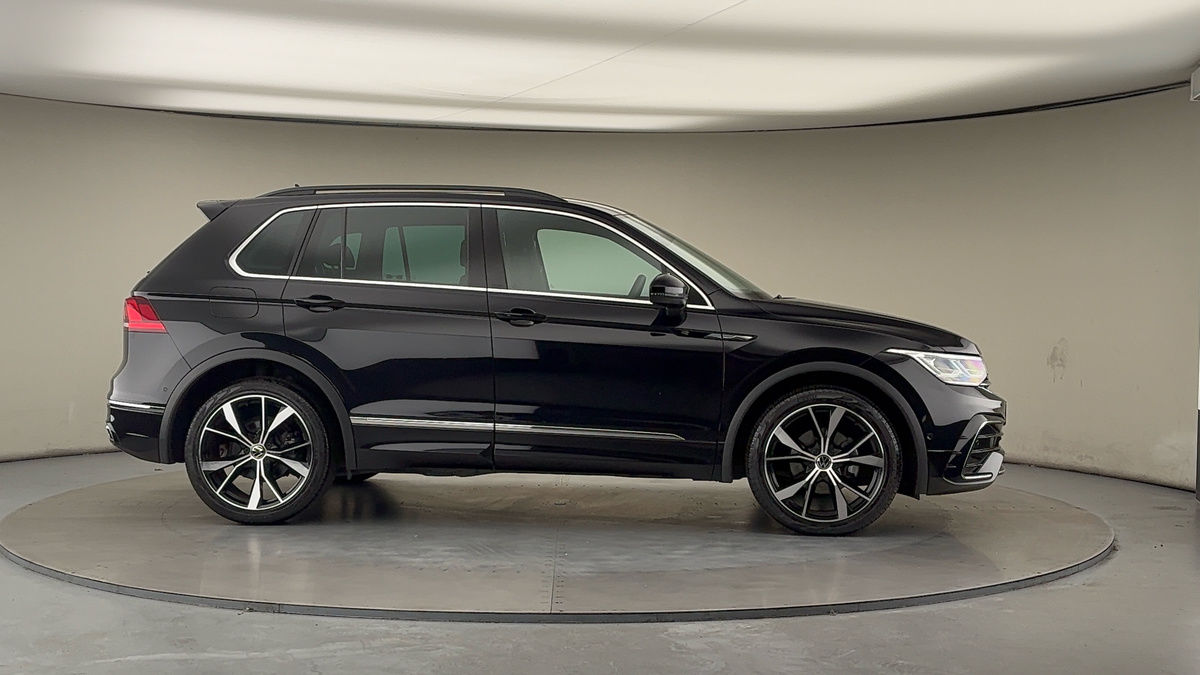 More views of Volkswagen Tiguan