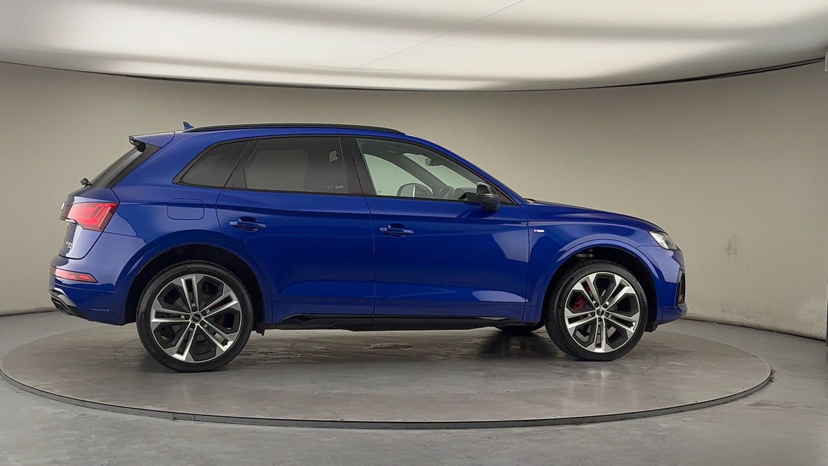 More views of Audi Q5