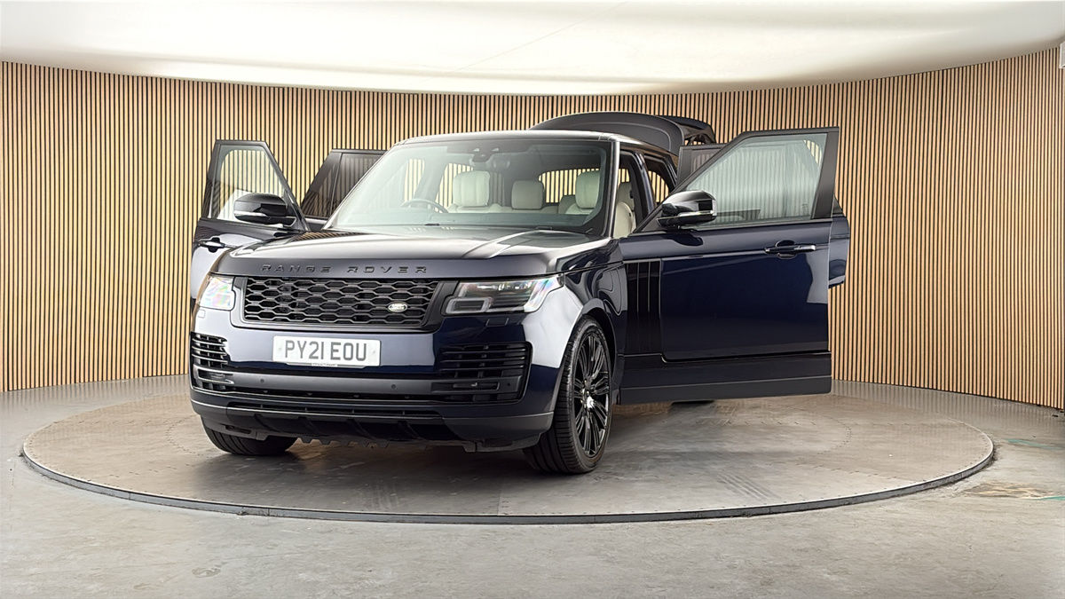 More views of Land Rover Range Rover