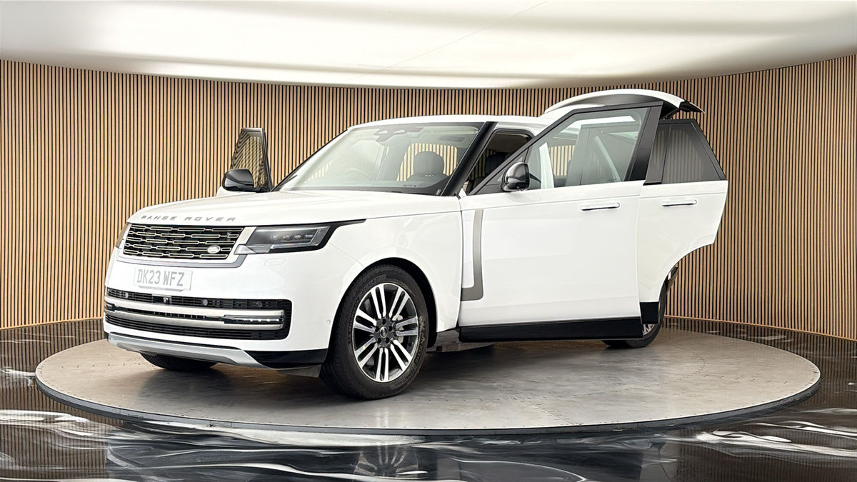 More views of Land Rover Range Rover