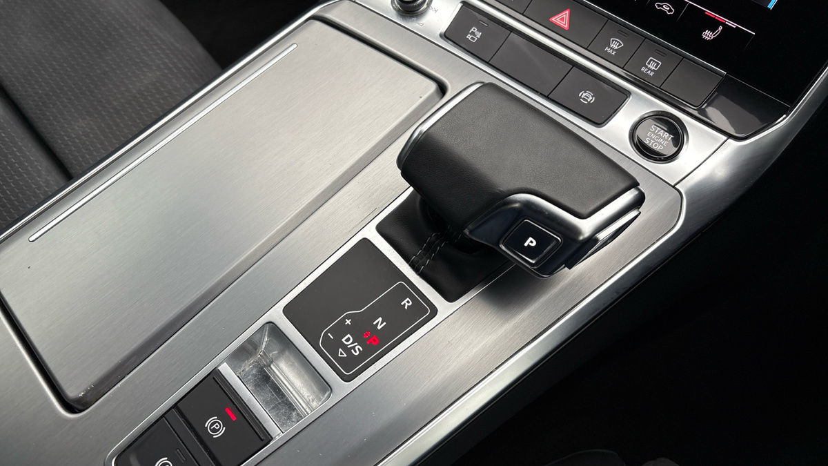 Audi A6 Saloon Image 6