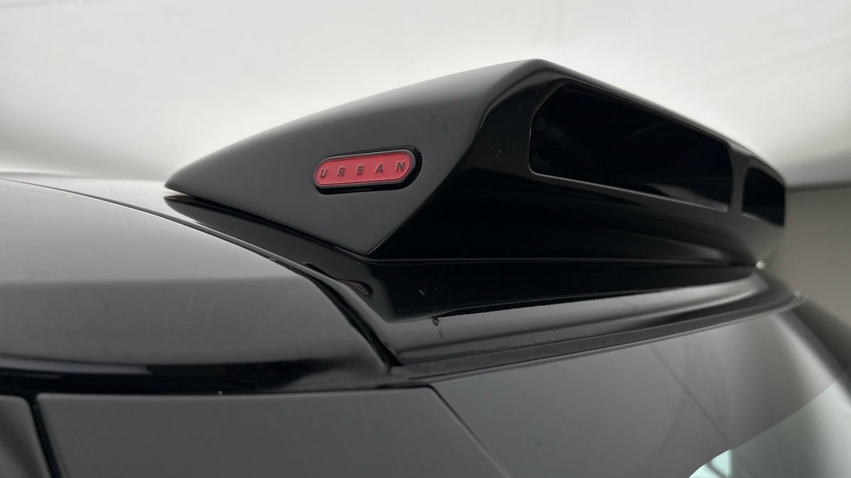 Land Rover Defender 110 Urban Image 49