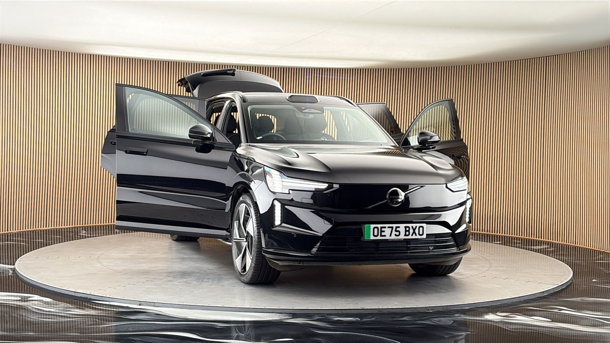 More views of Volvo EX90
