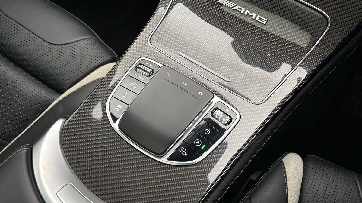 Mercedes-Benz GLC Image 28