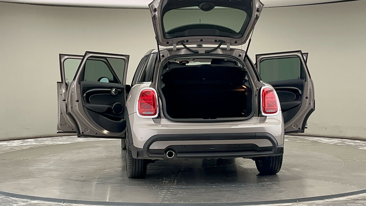 More views of MINI Hatch