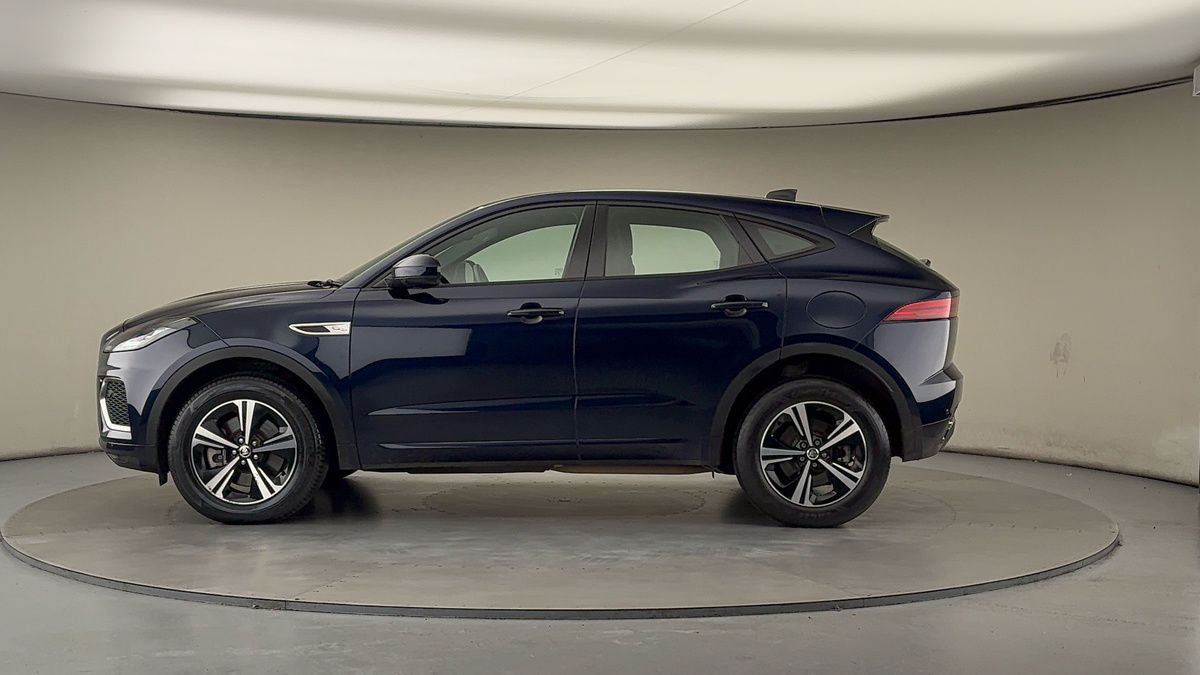 Jaguar E-PACE Image 15