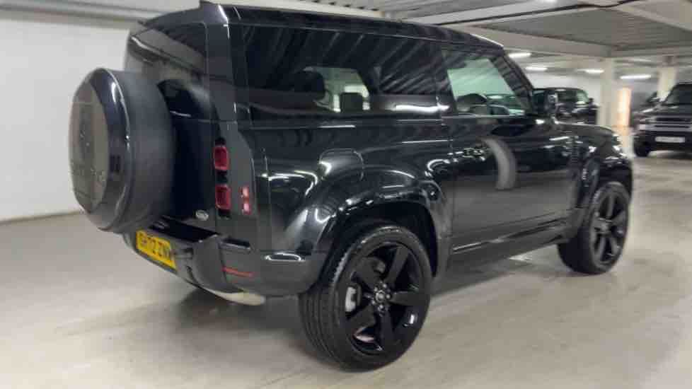 More views of Land Rover Defender 90