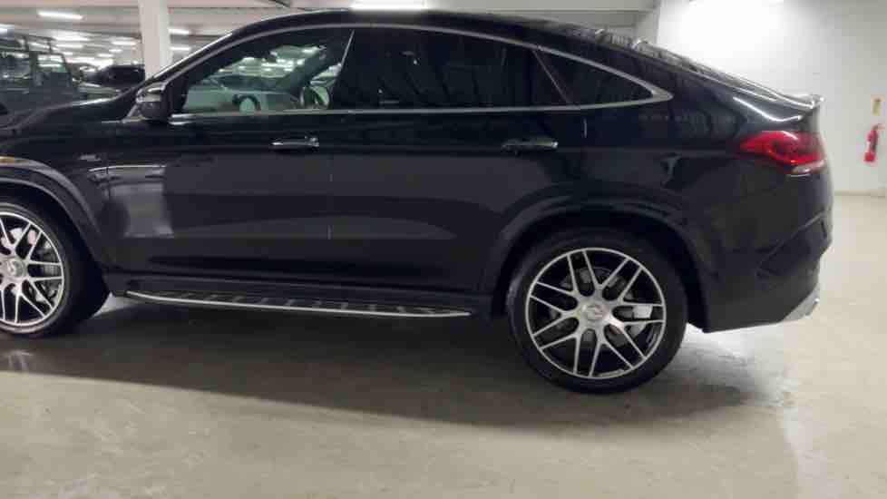 More views of Mercedes-Benz GLE