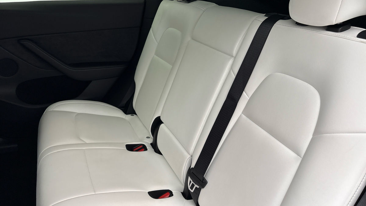 Tesla Model Y Image 8