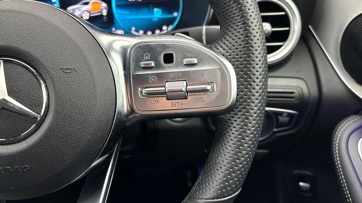 Mercedes-Benz GLC Image 14