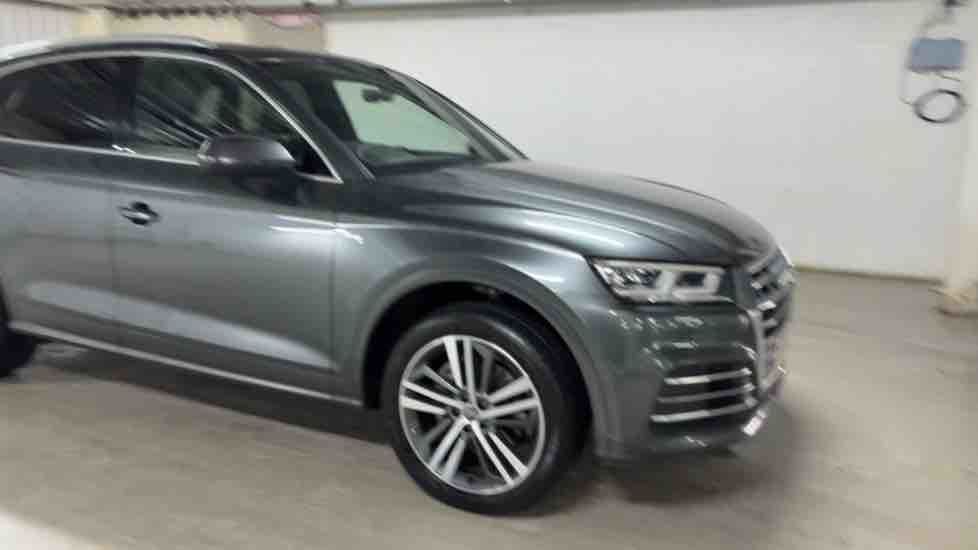 More views of Audi Q5