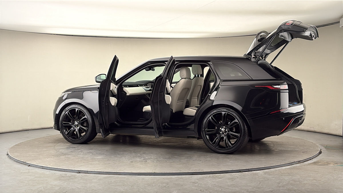 More views of Land Rover Range Rover Velar