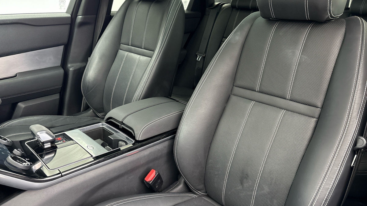 Land Rover Range Rover Velar Image 7